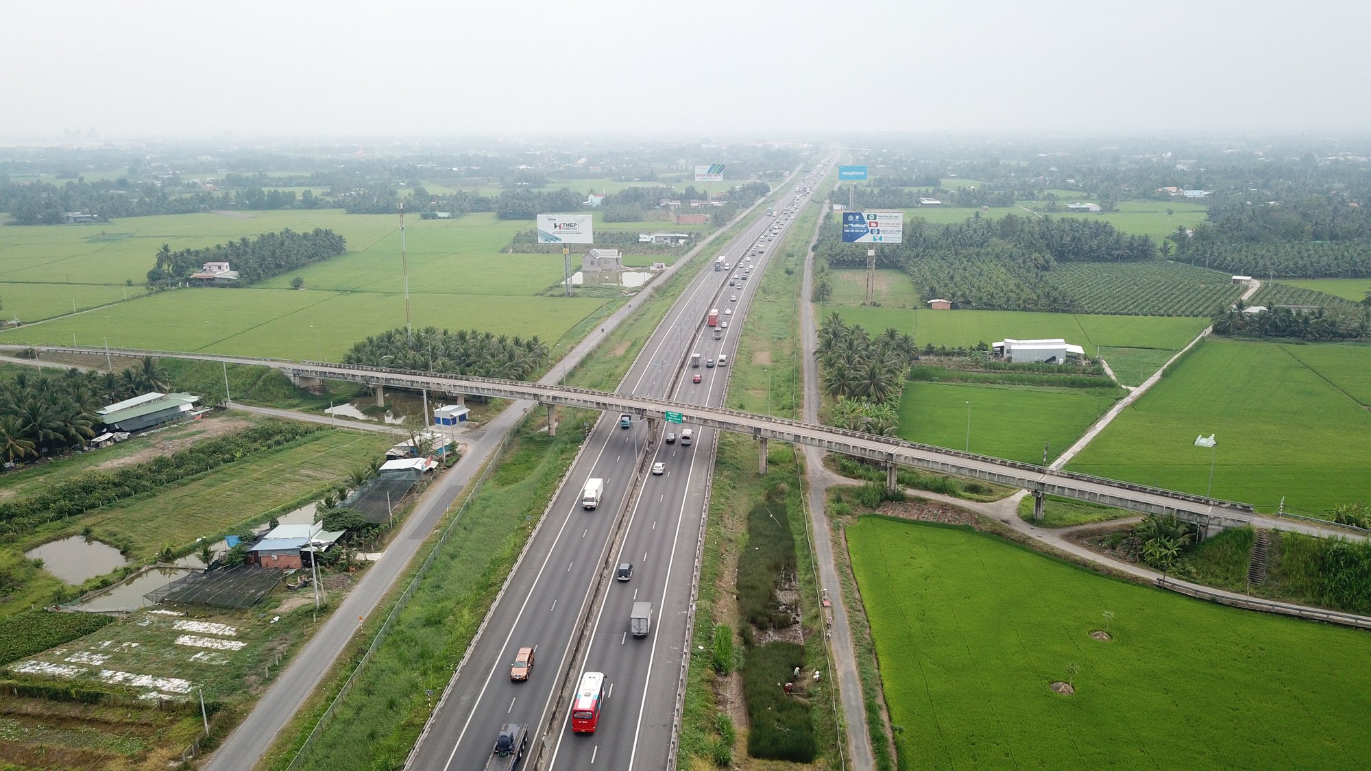 Ông Phan Văn Mãi nêu sáu dự án giao thông ‘làm trước tiên” kết nối với Đồng bằng sông Cửu Long  - Ảnh 3.