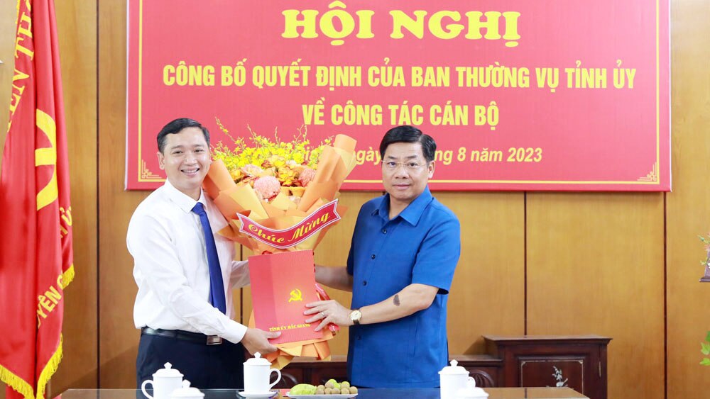 Bắc Giang, công tác cán bộ, bổ nhiệm Trưởng Ban Tuyên giáo, Bí thư Huyện ủy Lục Ngạn, Phó Chủ tịch Hội Nông dân tỉnh Bắc Giang