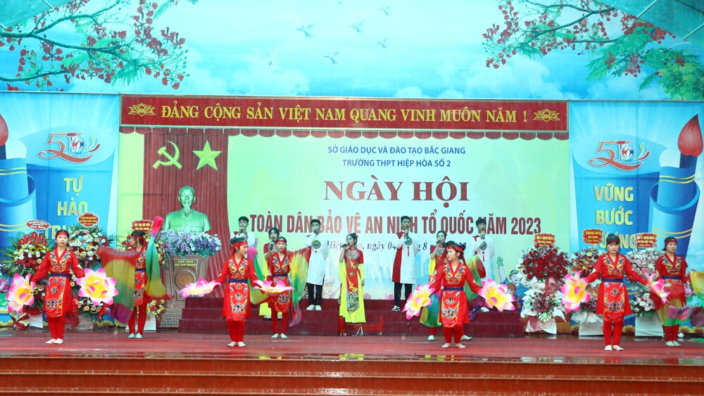 Bắc Giang, Phó Chủ tịch UBND tỉnh, Mai Sơn, ngày hội, bảo vệ an ninh Tổ quốc