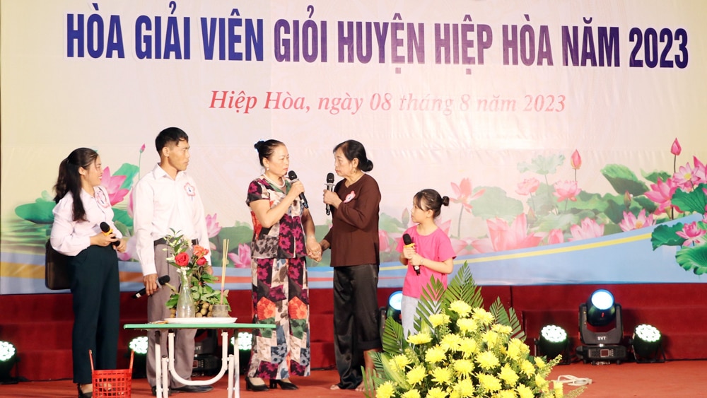 Hiệp Hòa, hội thi, hòa giải viên, giải quyết mâu thuẫn