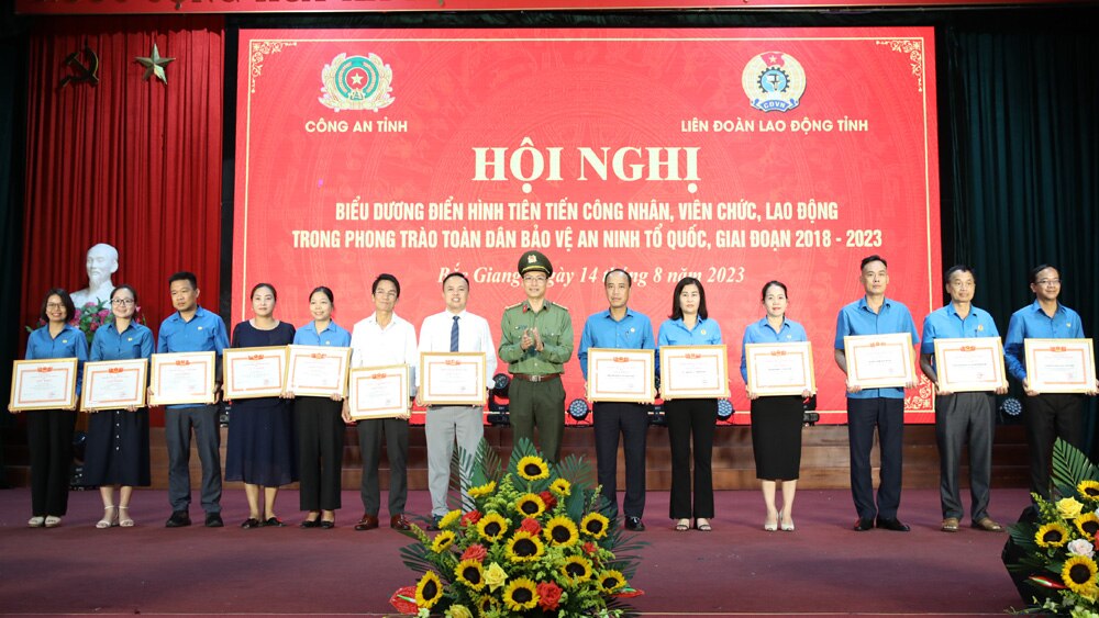 Bắc Giang, phối hợp, Liên đoàn Lao động tỉnh, Công an tỉnh, phong trào, toàn dân, bảo vệ, an ninh, Tổ quốc