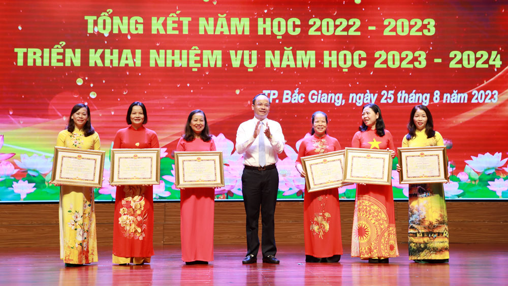 Bắc Giang, thành phố bắc giang, tổng kết năm học