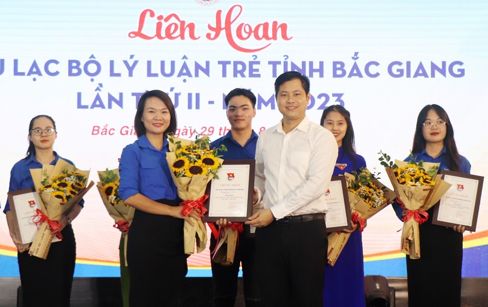 tin tức bắc giang, tỉnh đoàn, liên hoan, câu lạc bộ lý luận trẻ