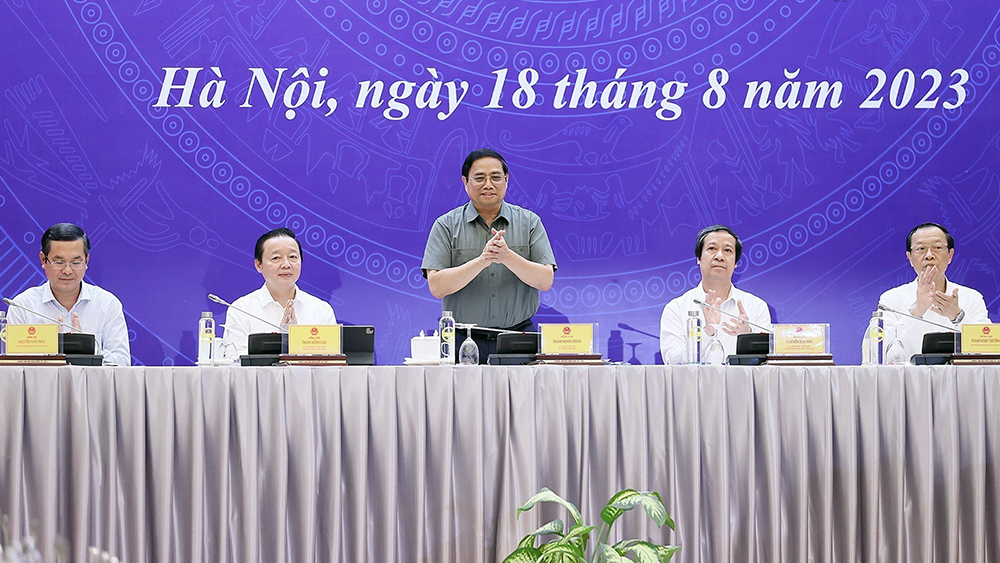 hội nghị trực tuyến tổng kết năm học 2022 -2023, triển khai năm học mới 2023 - 2024, thủ tướng phạm minh chính