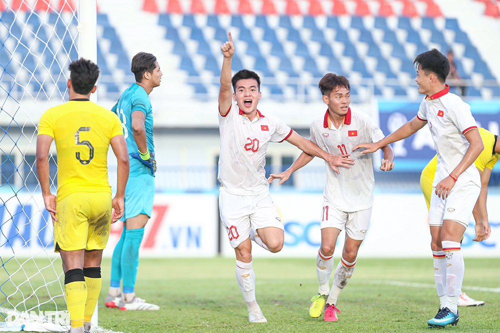 Thắng đậm Malaysia, U23 Việt Nam, chung kết U23 Đông Nam Á