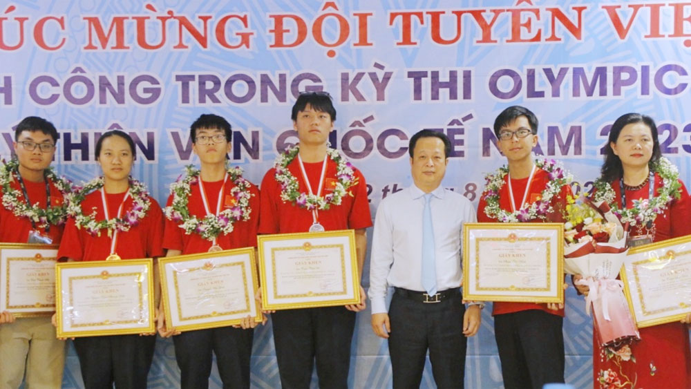 Việt Nam, huy chương Olympic Vật lý Thiên văn quốc tế, Olympic Thiên văn và Vật lý Thiên văn quốc tế, Phạm Thế Minh, Trần Thái Vũ