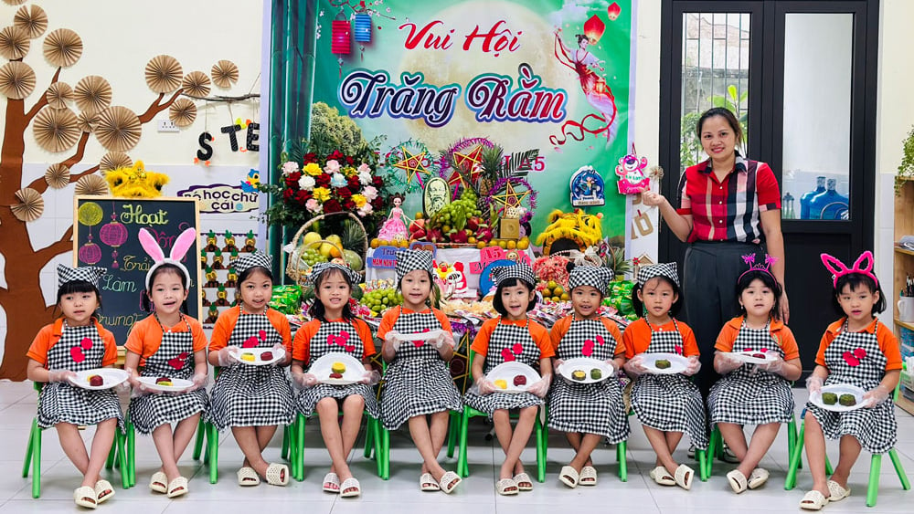 Trung thu, rộn ràng, chú Cuội, văn nghệ, phá cỗ, trường học, Bắc Giang