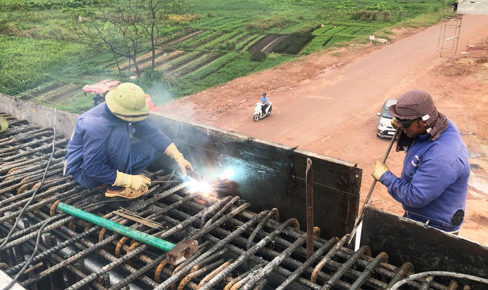 Bắc Giang, tin tức bắc giang, tăng tốc thi công, tăng tốc thi công cầu vượt Xương Giang, cầu vượt Xương Giang