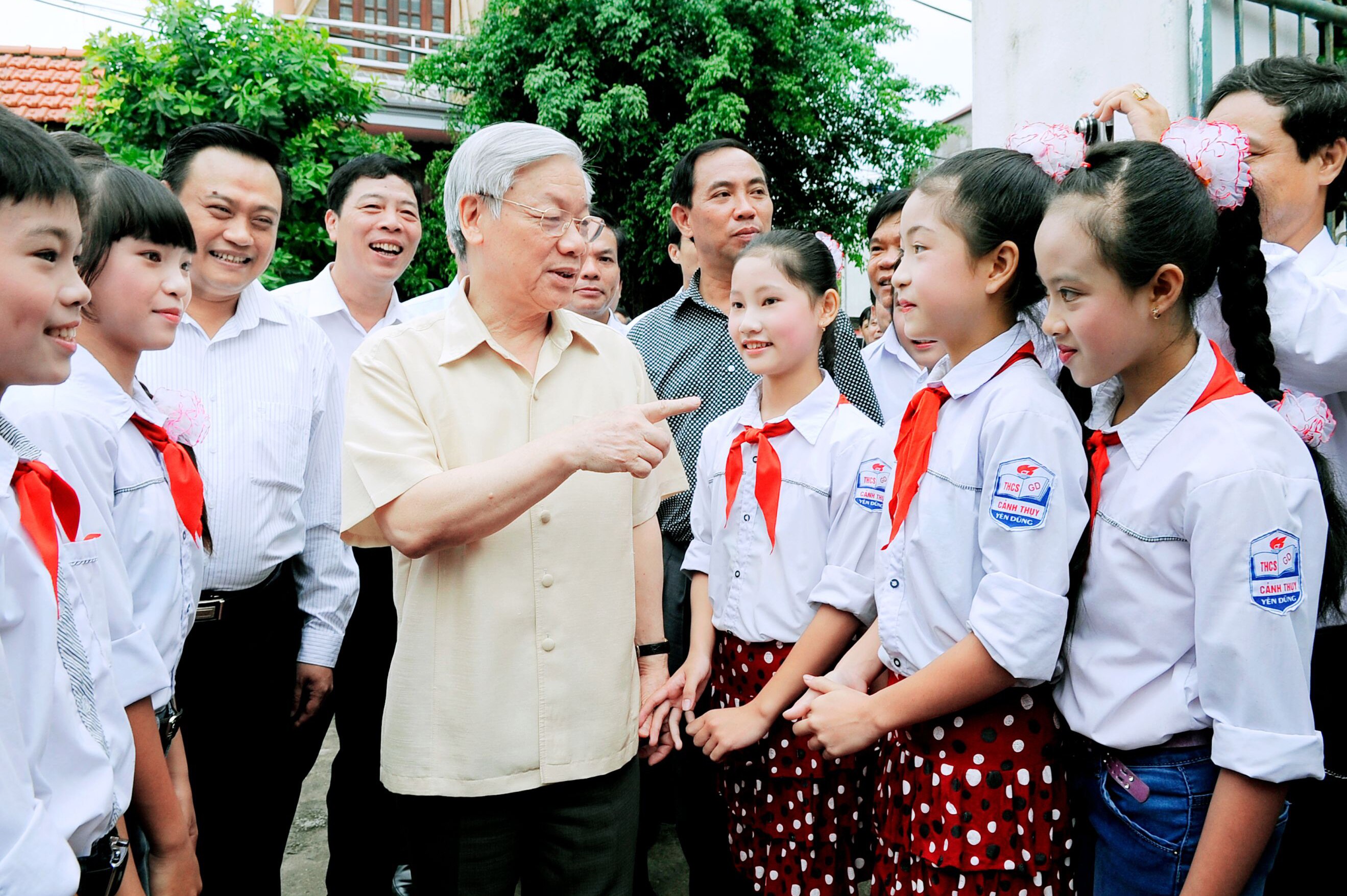 Khắc ghi lời Bác dạy, quyết tâm,Bắc Giang thành tỉnh giàu mạnh, bác hồ về thăm bắc giang