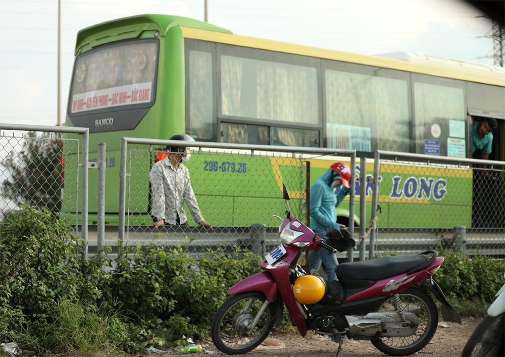 tin tức bắc giang, bắc giang, an ninh trật tự, an toàn giao thông, xử lý nghiêm, đón trả khách trái phép, cao tốc Hà Nội - Bắc Giang,  tranh nhau đón khách