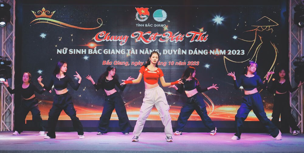 tin tức bắc giang, nữ sinh, nữ sinh Bắc Giang tài năng, duyên dáng