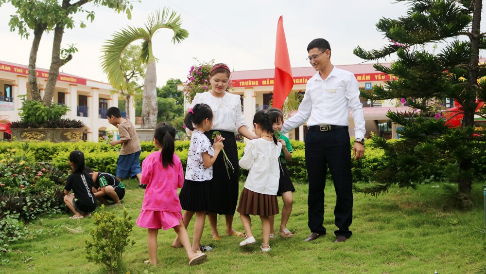 tin tức bắc giang, bắc giang, Bí thư Chi bộ, Hiệu trưởng Trường Mầm non, nhà trường, Thầy hiệu trưởng, miệng nói, tay làm, Trường Mầm non xã Nghĩa Hòa, chiến sĩ thi đua cấp cơ sở