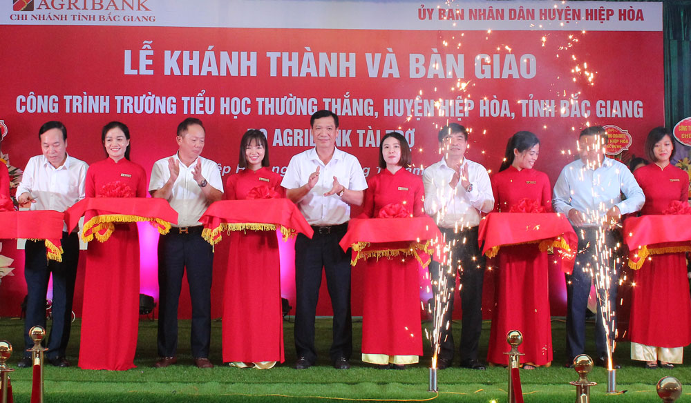 Bắc Giang, khánh thành, bàn giao, Trường Tiểu học, Thường Thắng