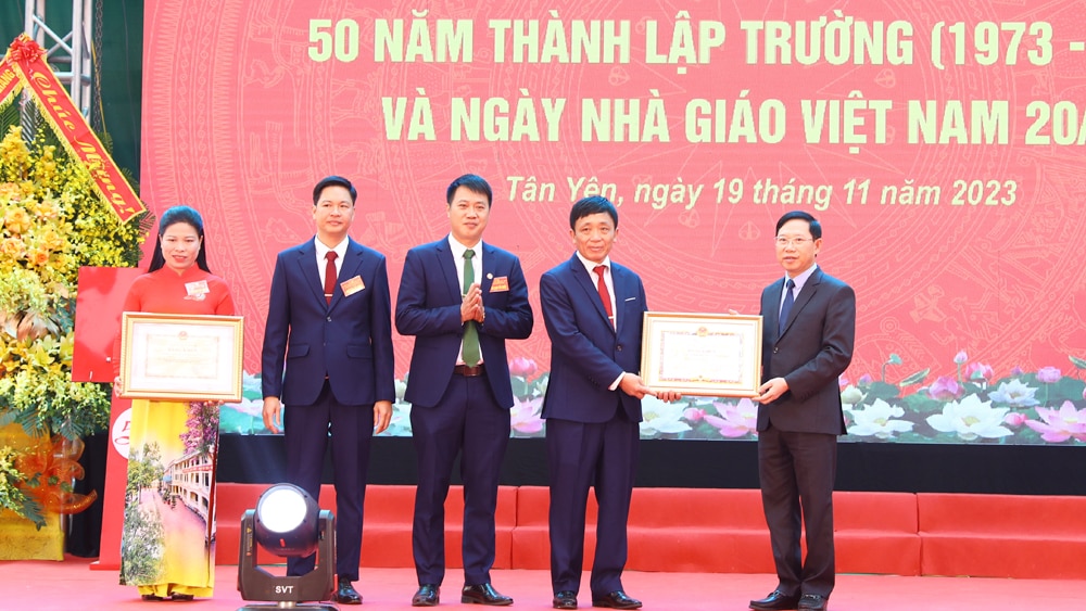 Bắc Giang, THPT Tân Yên số 2, kỷ niệm, 50 năm, đồng chí Lê Ánh Dương