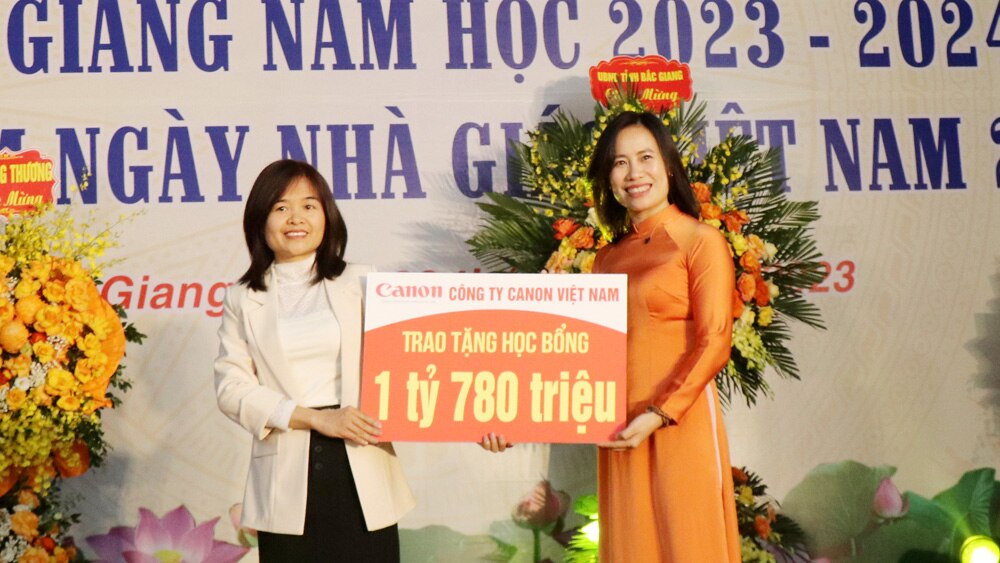 khai giảng, nhà giáo, 20-11, bắc giang, Trường Cao đẳng kỹ thuật