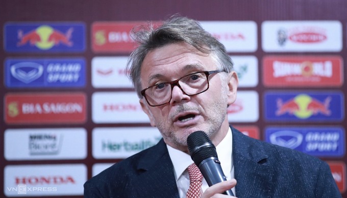 HLV Troussier, vòng loại World Cup 2026