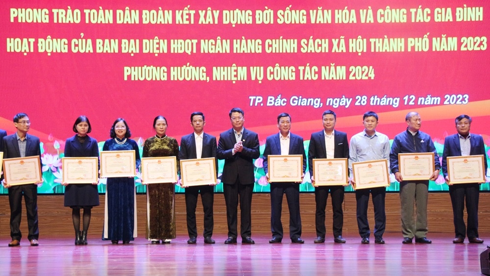 tin tức bắc giang, phong trào toàn dân đoàn kết xây dụng đời sống văn hóa, công tác gia đình, hoạt động HĐQT Ngân hàng CSXH TP