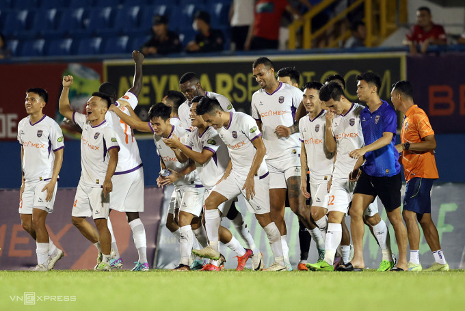 Bình Dương thắng Thanh Hoá, V-League