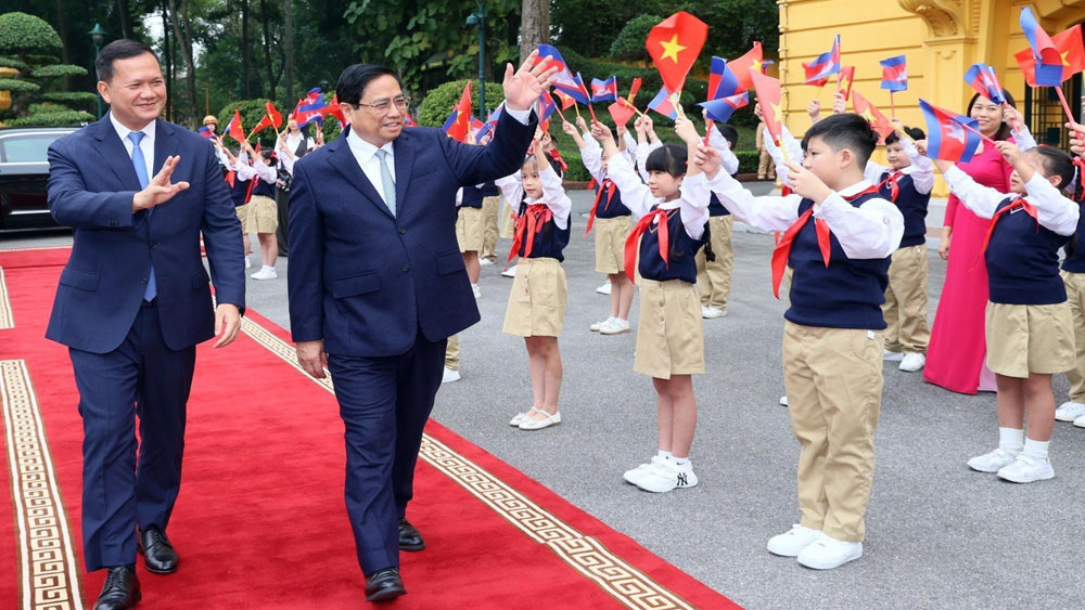 Thủ tướng Phạm Minh Chính, chủ trì, Lễ đón Thủ tướng Campuchia, thăm chính thức Việt Nam