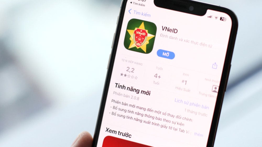 Giả công an, gọi điện thoại, hướng dẫn 'sửa lỗi' app VNeID, Trúc Minh