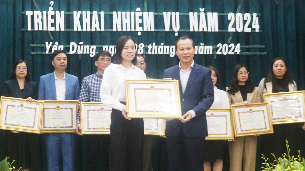 Huyện ủy Yên Dũng, tổng kết 2023, nhiệm vụ 2024.