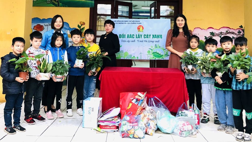 tin tức bắc giang, bắc giang, tỉnh bắc giang,  hạn chế rác thải, túi ni lông,  ô nhiễm môi trường, đoàn viên, thanh niên, công trình khởi nghiệp xanh;