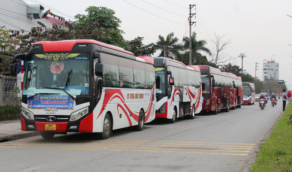 tin tức bắc giang, chuyến xe, đưa công nhân, về quê, đón tết