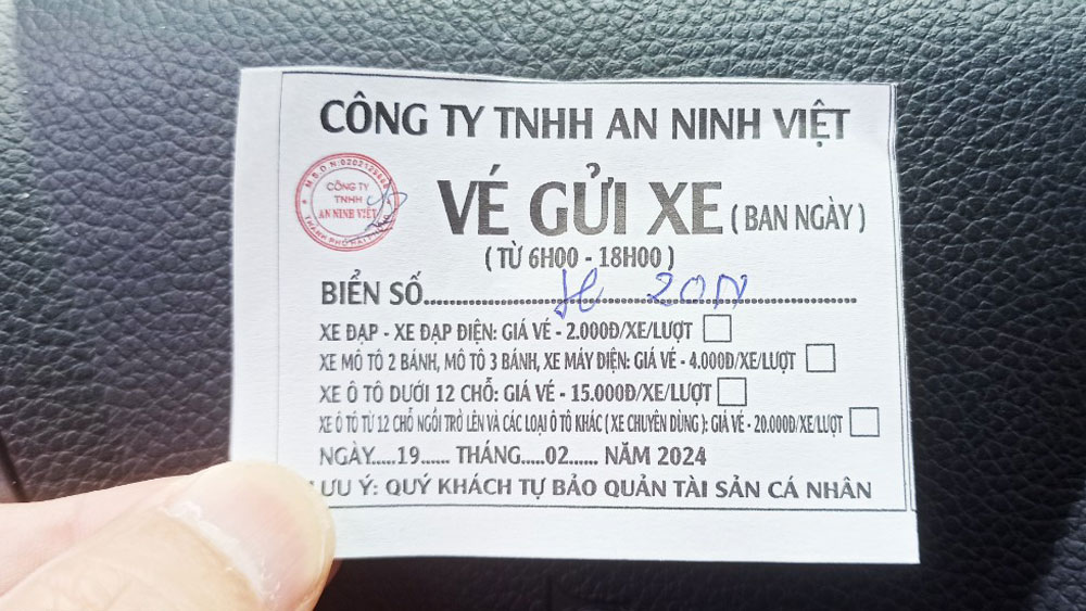 Bắc Giang, trông giữ xe, lễ hội, thu tiền, giá vé, Bổ Đà, Vĩnh Nghiêm.