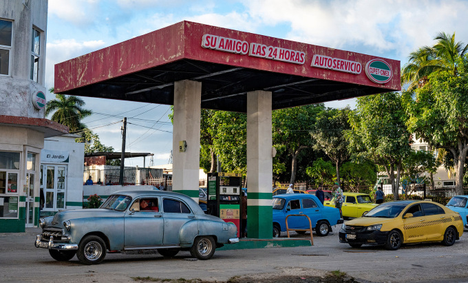 Cuba, Cuba tăng giá xăng 500%, Tăng giá xăng