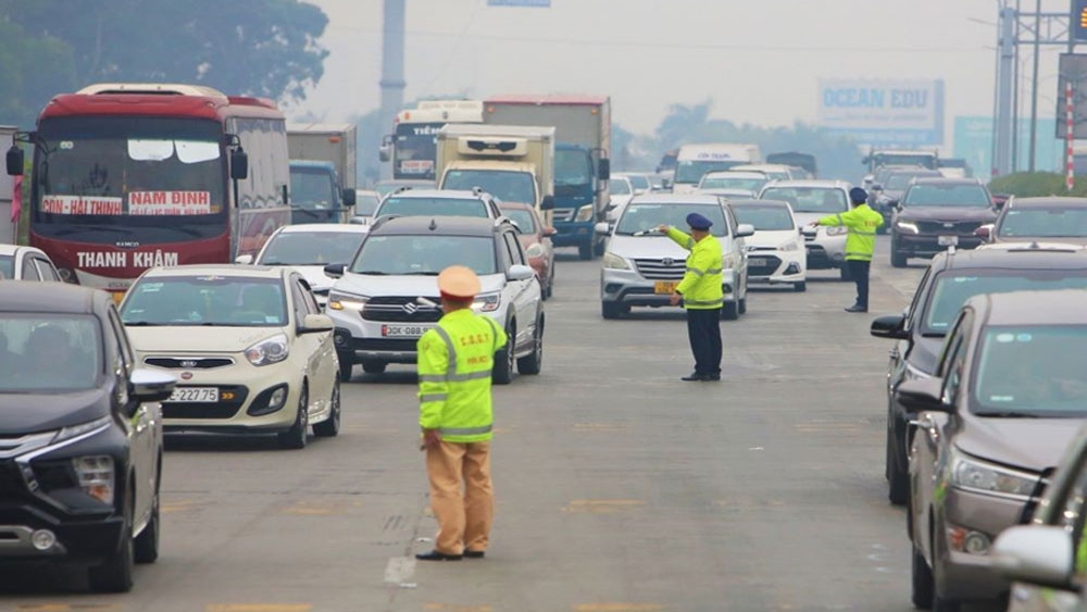 Ngày đầu tiên, nghỉ Tết Giáp Thìn,  79 vụ tai nạn giao thông, làm chết 33 người