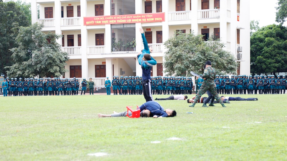 bắc giang, bộ chqs, ra quân huấn luyện, quân khu 1