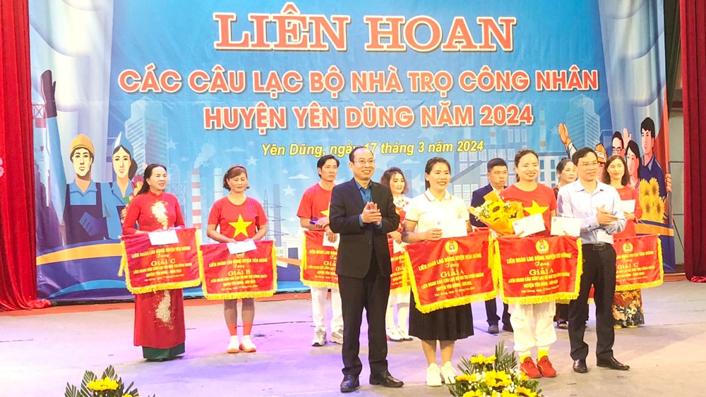 Yên Dũng, Liên hoan, câu lạc bộ, nhà trọ công nhân