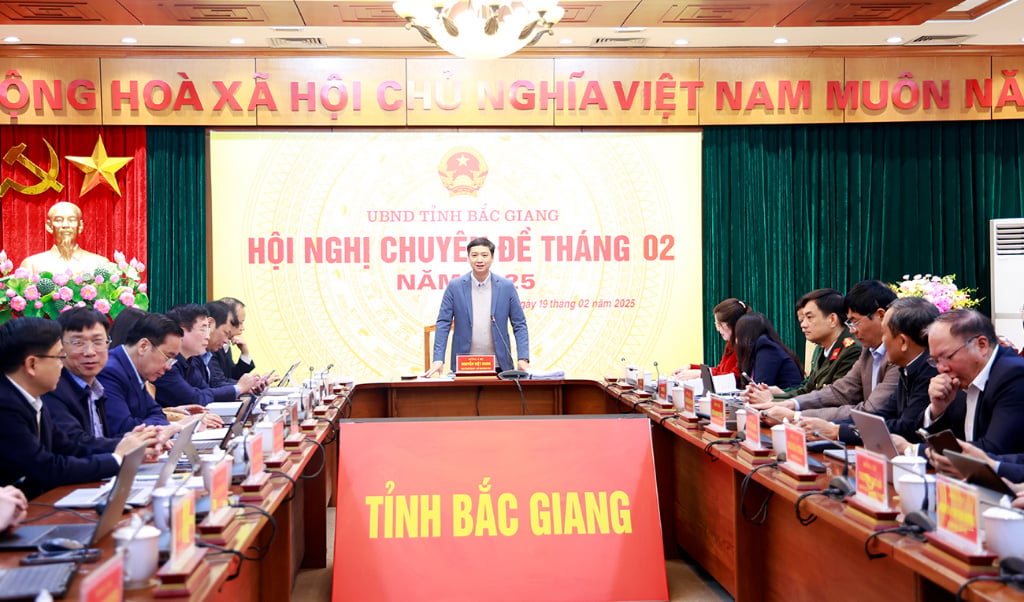 Hội nghị chuyên đề UBND tỉnh tháng 2: Biểu quyết thông qua cơ cấu tổ chức các cơ quan chuyên môn thuộc UBND tỉnh sau sắp xếp và một số nội dung quan trọng