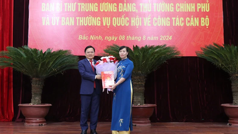 Bắc Ninh công bố các quyết định của Trung ương về công tác cán bộ ảnh 5