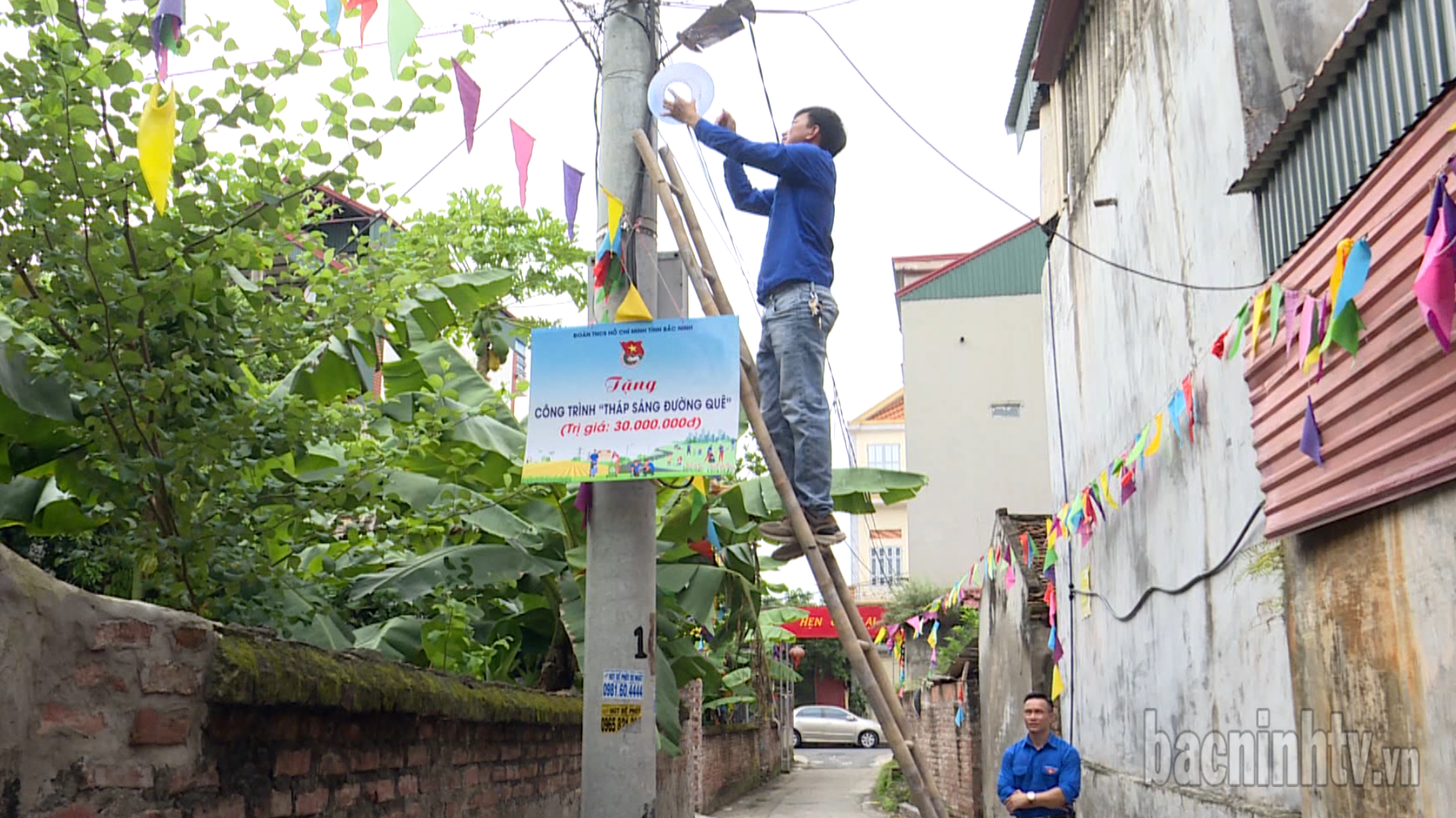 cong_trinh_thap_sang