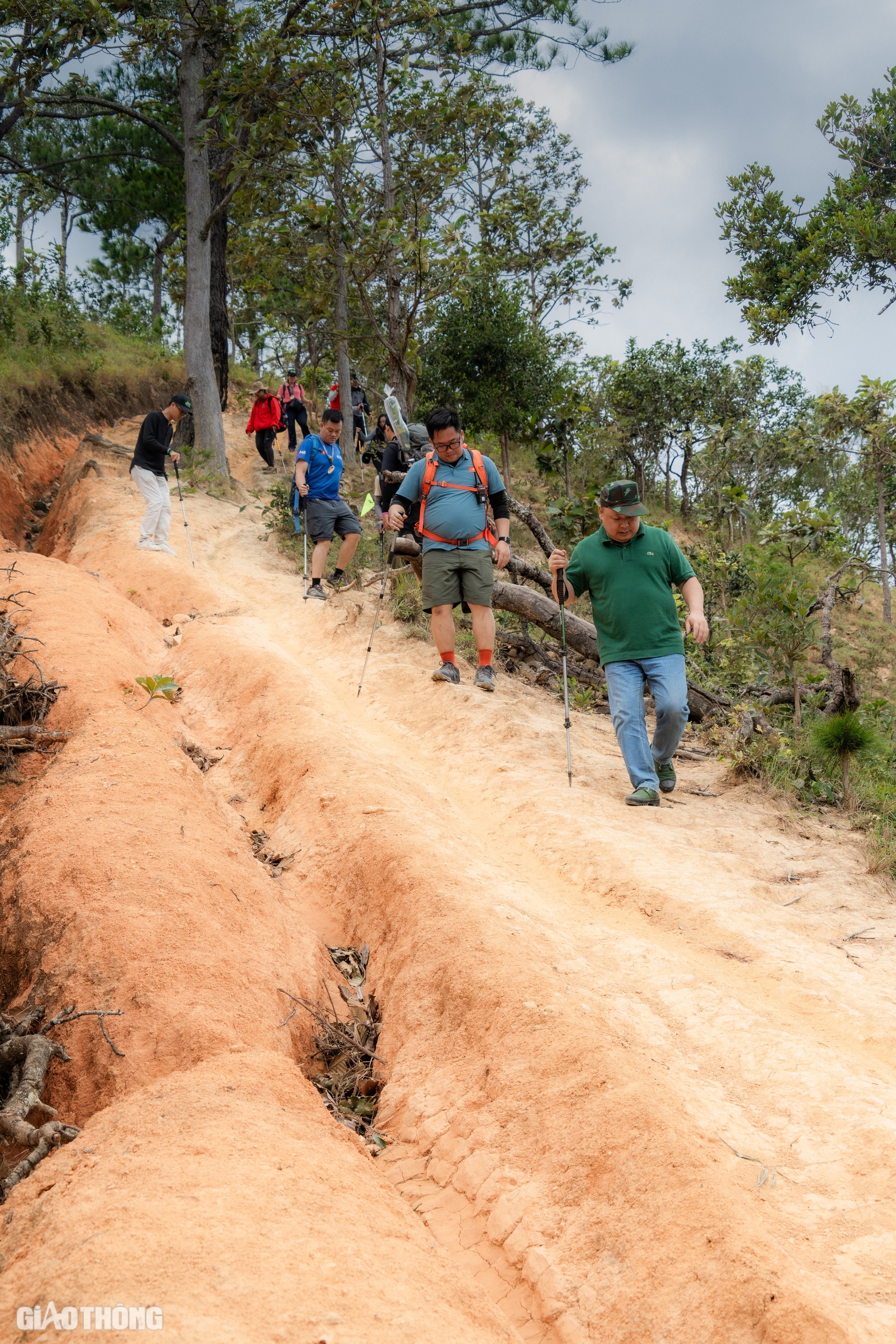 Trải nghiệm hai ngày không điện thoại, chinh phục cung đường trekking đẹp nhất Việt Nam- Ảnh 22.