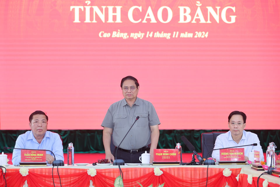 Thủ tướng: Hoàn thành 2 tuyến cao tốc tại Cao Bằng-Lạng Sơn ngay trong năm 2025 - Ảnh 1