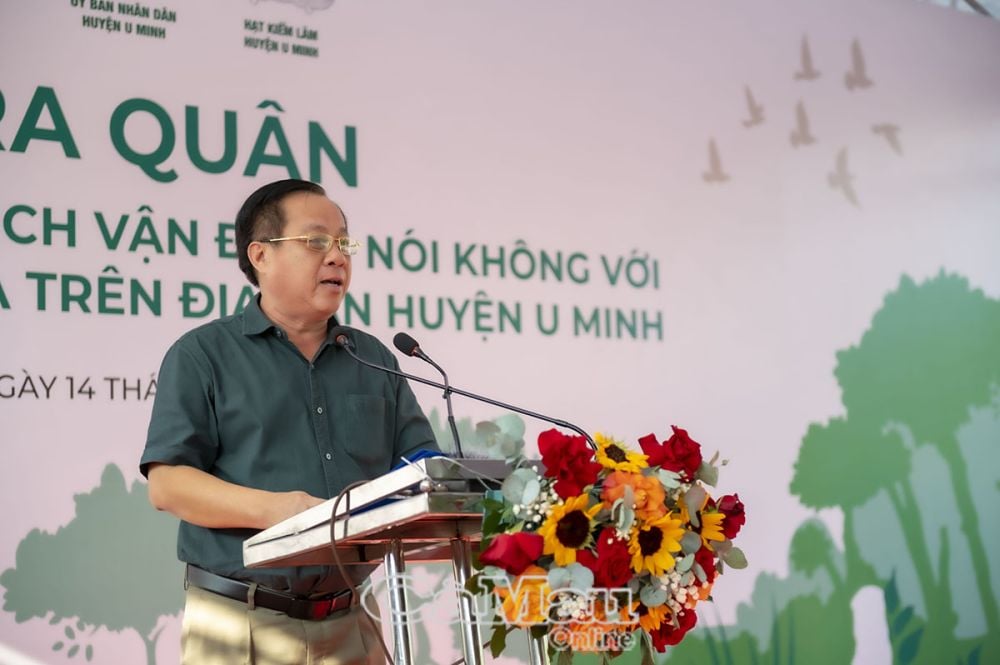 Ông Huỳnh Minh Nguyên, Chủ tịch UBND huyện U Minh, phát động chiến dịch vận động “Nói không với động vật hoang dã” trên địa bàn huyện.