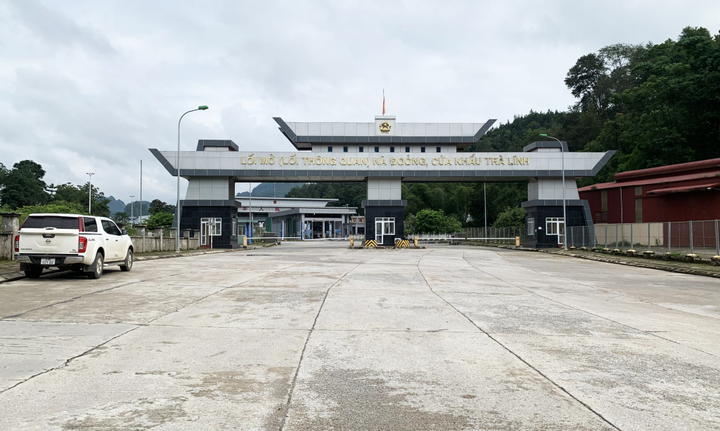 Hạ tầng tại lối mở Nà Đoỏng, Cửa khẩu Trà Lĩnh (Trùng Khánh) được đầu tư.