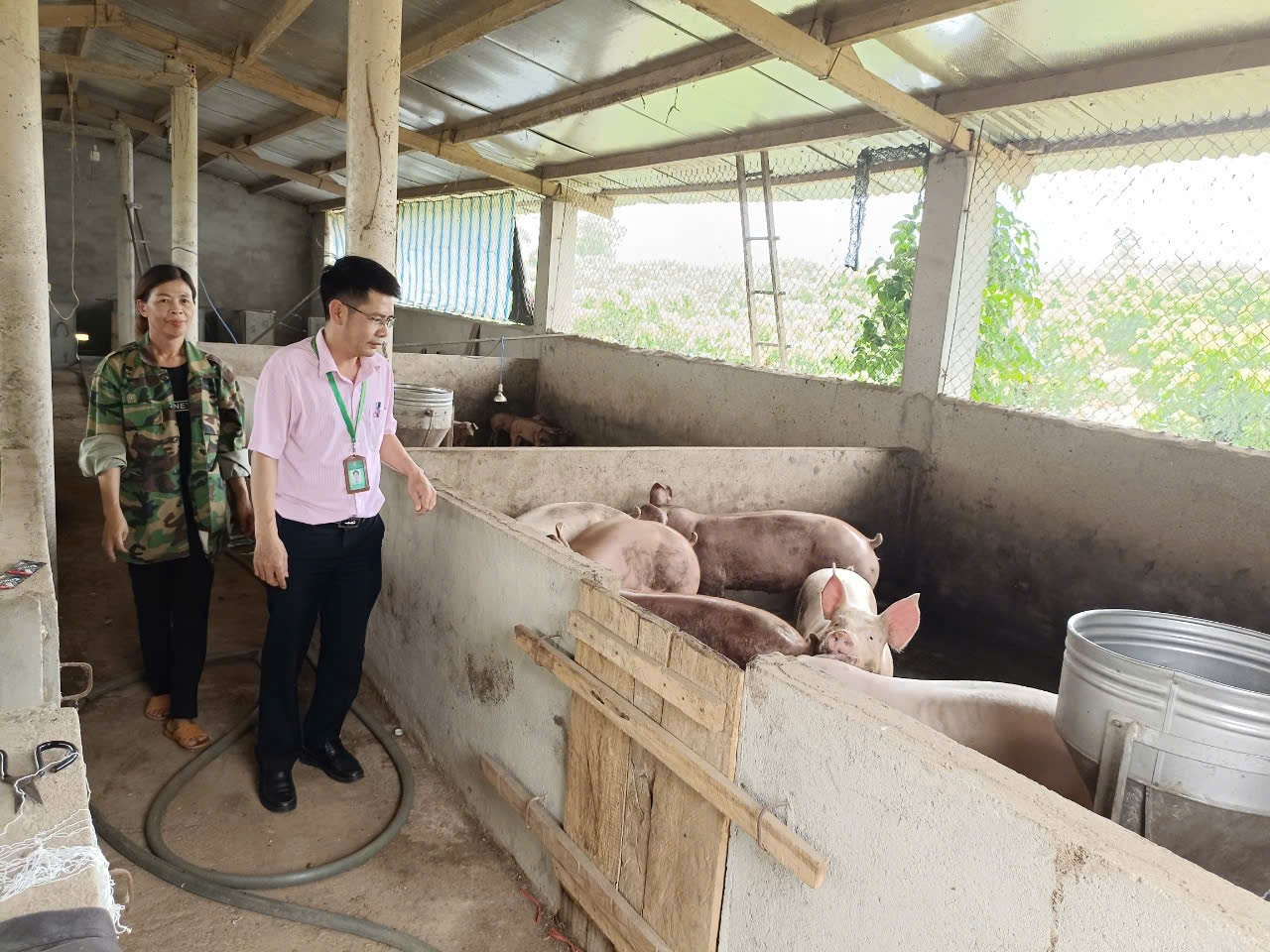 Nhờ phát huy hiệu quả từ các Điểm giao dịch xã đã giúp hộ nghèo và các đối tượng chính sách trên địa bàn huyện Ea Kar có điều kiện tiếp cận với các nguồn vốn ưu đãi của Nhà nước, để đầu tư phát triển sản xuất, tạo việc làm, nâng cao thu nhập và nâng cao chất lượng cuộc sống