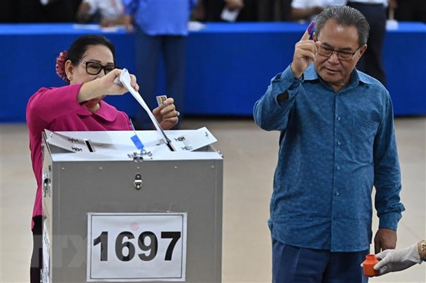 Bau cu Campuchia: Chuyen gia danh gia la minh bach va an toan hinh anh 1