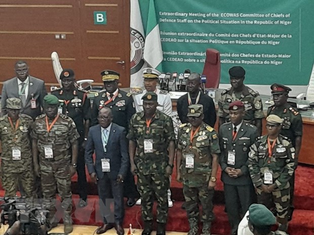 Nga: ECOWAS can thiep khong giup binh thuong hoa tinh hinh tai Niger hinh anh 1