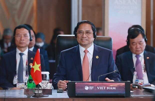 Hoi nghi cap cao ASEAN lan thu 43: 'Trai ngot' va dau an Viet Nam hinh anh 2