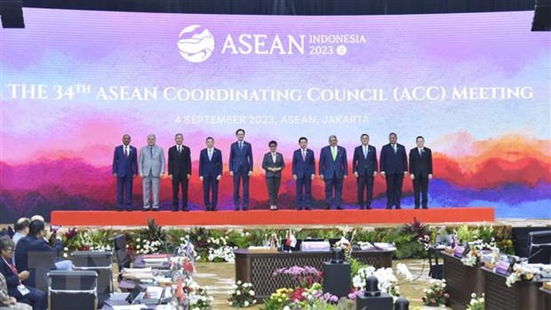 Khang dinh vai tro cua ASEAN la tam diem tang truong cua ca khu vuc hinh anh 2