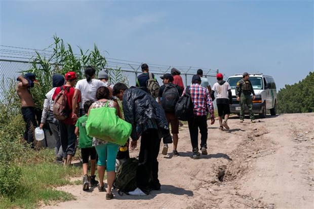 Mexico di doi hang nghin nguoi di cu o bien gioi phia Nam hinh anh 1