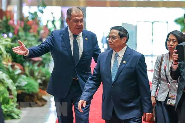 Thu tuong Pham Minh Chinh gap Ngoai truong Nga Sergei Lavrov hinh anh 1