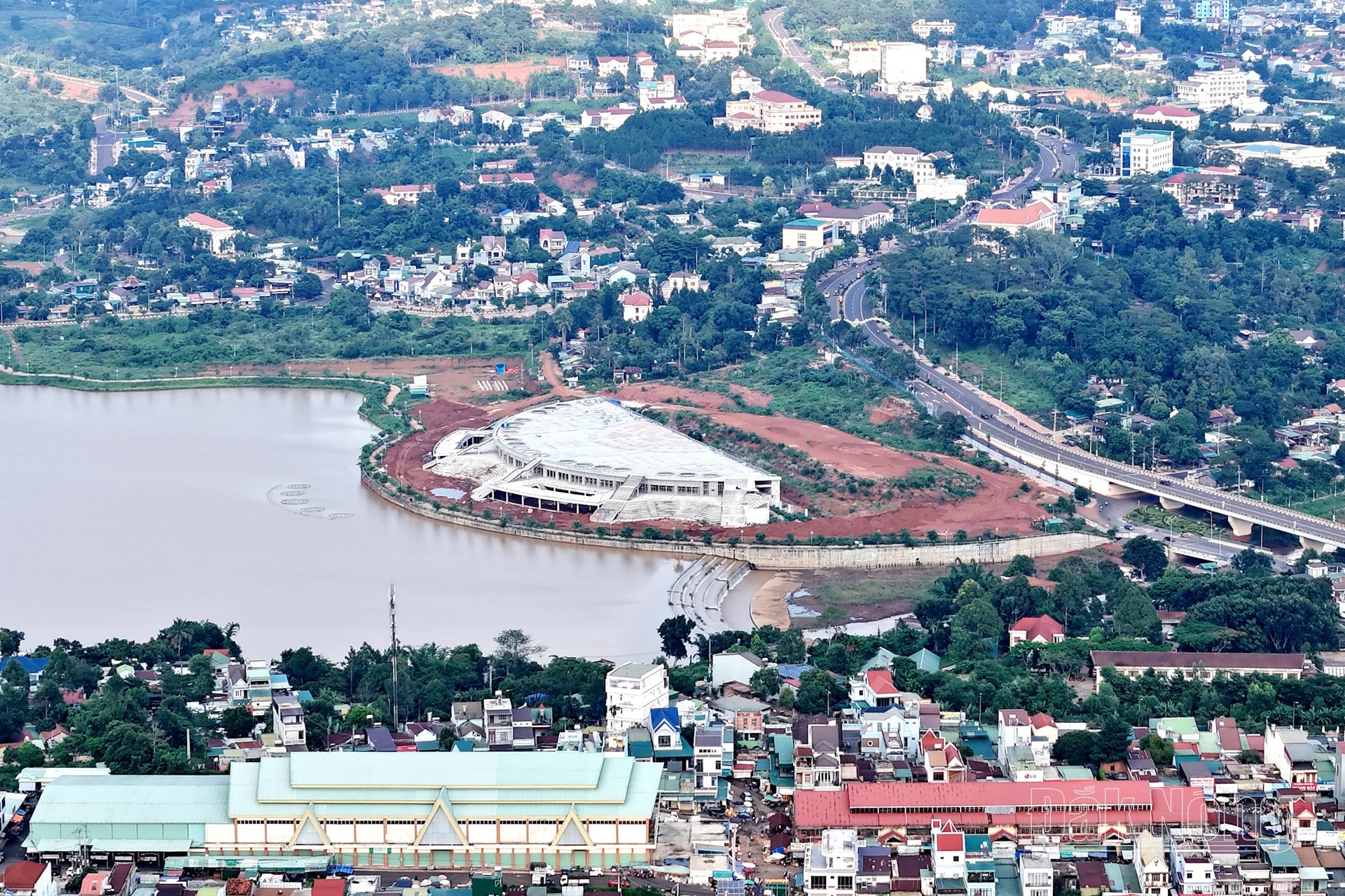 Hinh quang truong 1