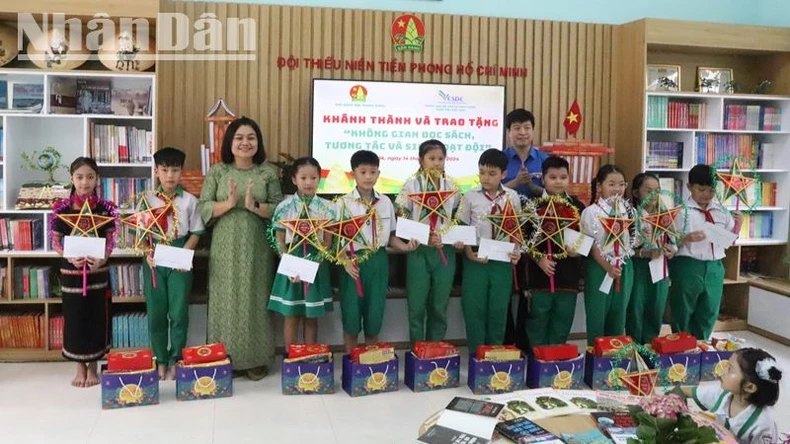 Tặng “Không gian đọc sách, tương tác và sinh hoạt Đội” cho trường tiểu học ở Đắk Lắk ảnh 7