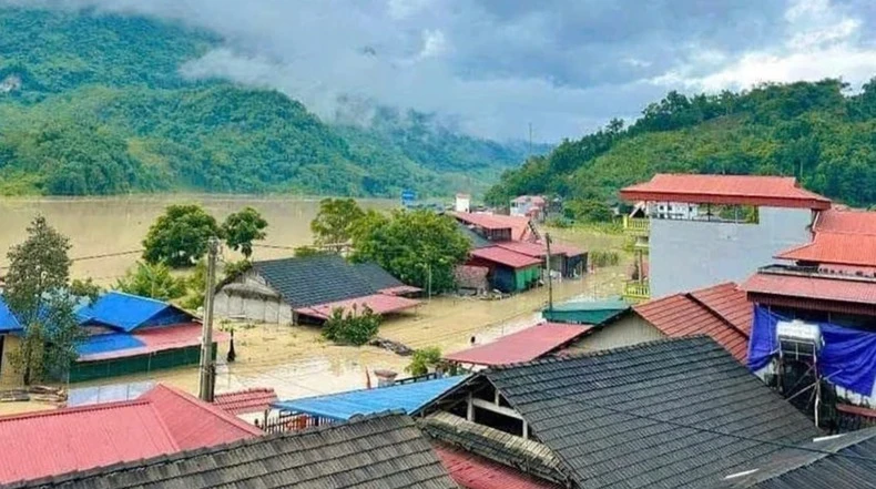 As of 11am on September 10, more than 1,250 houses in Bac Kan were damaged by floods. (Photo: TUAN SON)