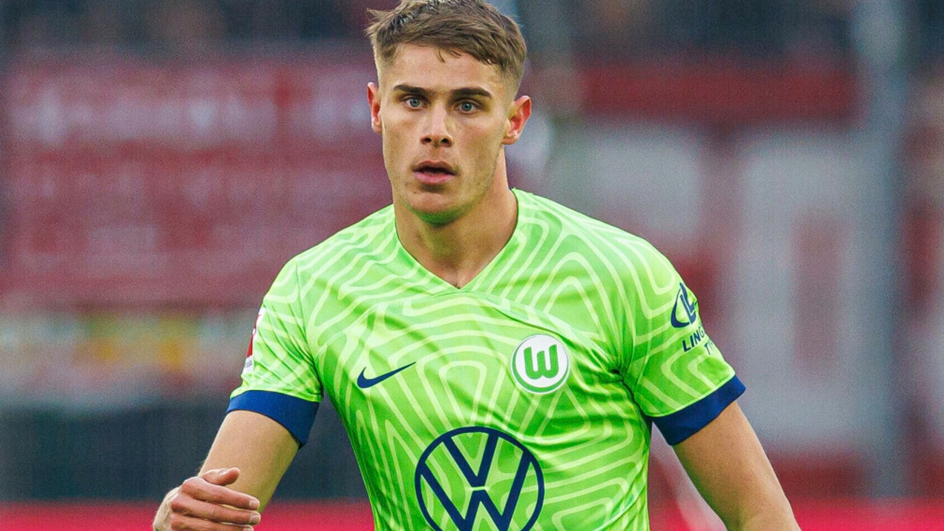 Micky van de Ven: Tottenham complete £43m deal to sign Wolfsburg defender | Transfer Centre News | Sky Sports